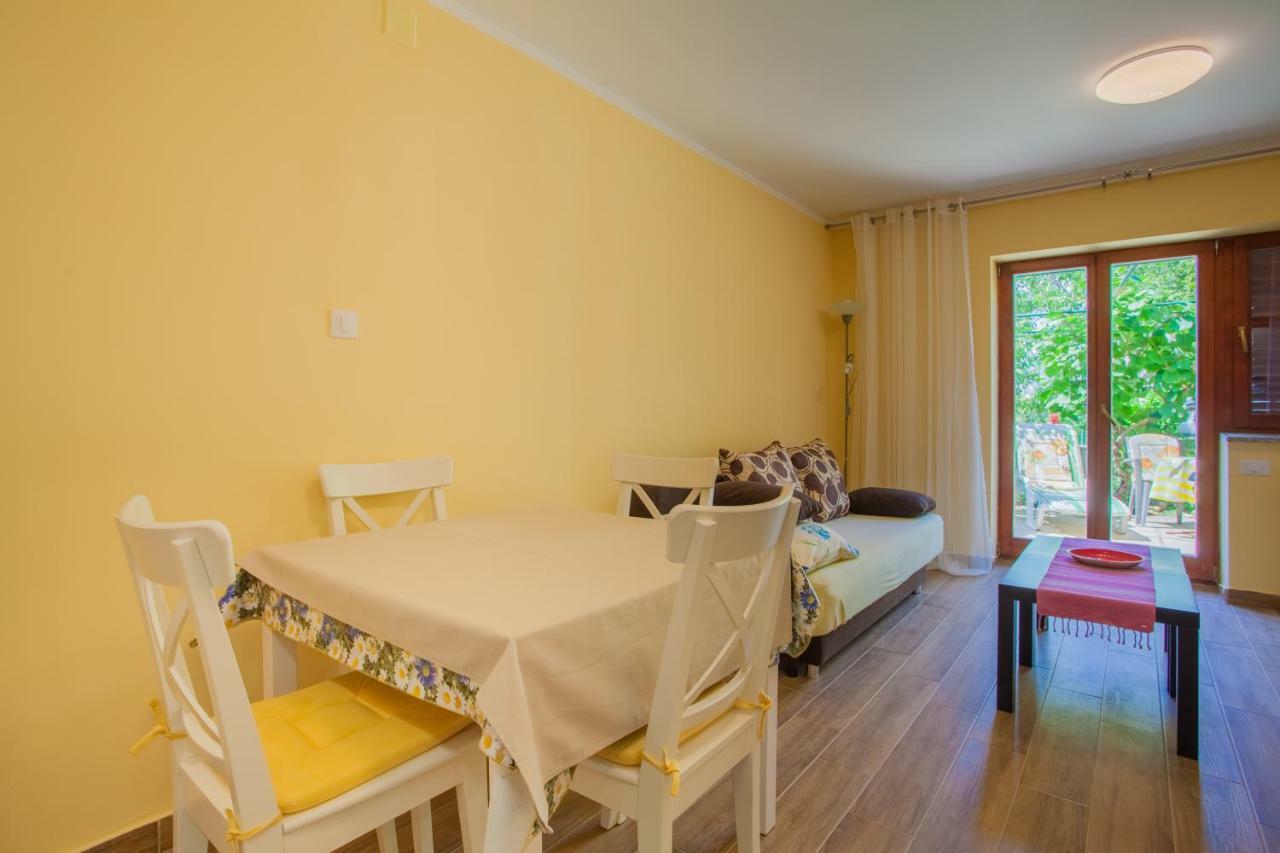 Apartment Dunja Đảo Đảo Cres Ngoại thất bức ảnh